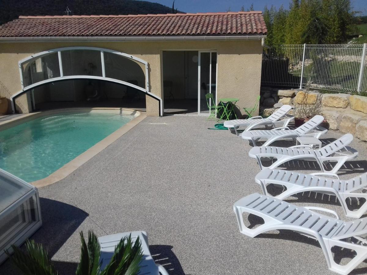 Gites Du Combeau Saint-Maurice-d'Ibie ภายนอก รูปภาพ